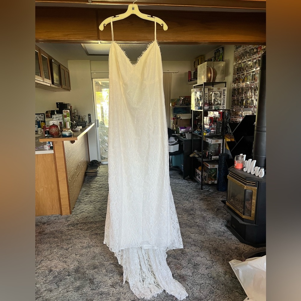 David’s Bridal Galina Signature plus size wedding dress.